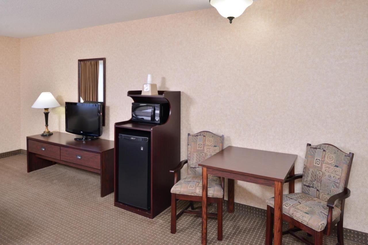 פארגו Kelly Inn 13Th Avenue מראה חיצוני תמונה